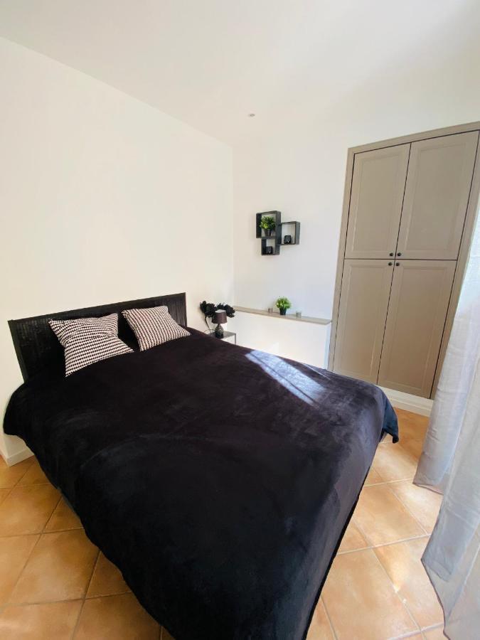 Corso Home- Central Apartment In Menton Buitenkant foto