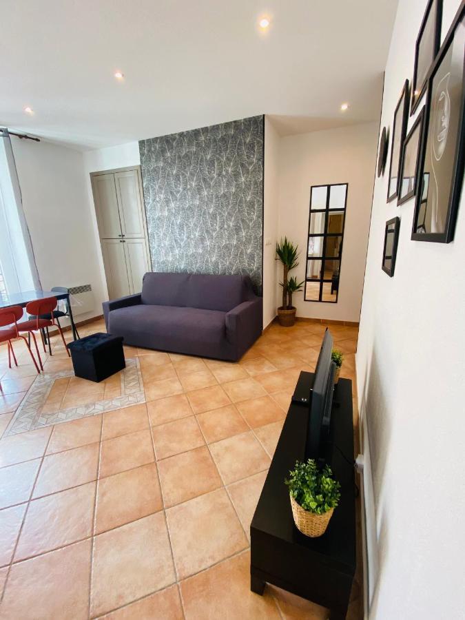 Corso Home- Central Apartment In Menton Buitenkant foto