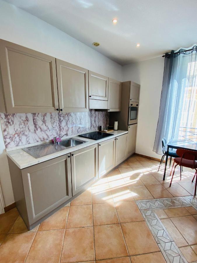 Corso Home- Central Apartment In Menton Buitenkant foto