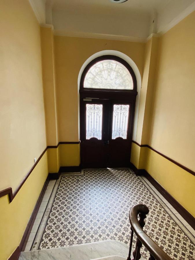 Corso Home- Central Apartment In Menton Buitenkant foto